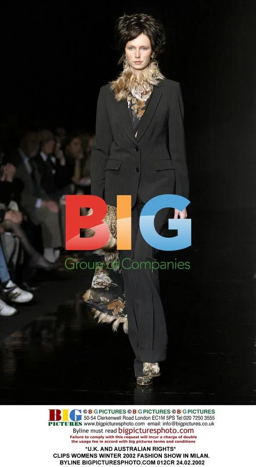 CLIPS Women's Winter 2002 Fashion Show in Milan