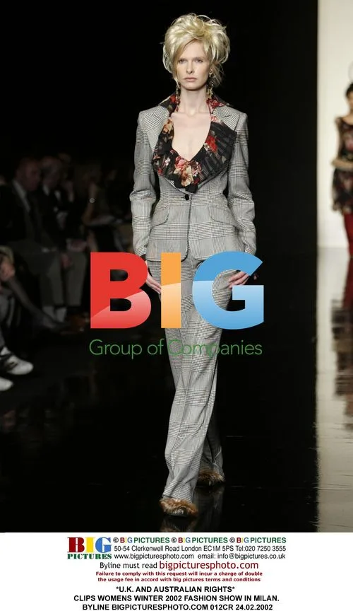 Women's Winter 2002 Fashion Show in Milan