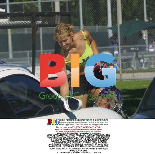 Kournikova and Iglesias Spend Weekend Together