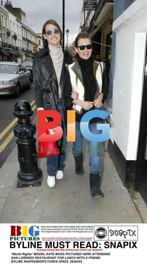 Kate Moss Spotted at San Lorenzo Restaurant