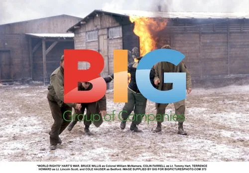 HART'S WAR film still with Bruce Willis, Colin Farrell