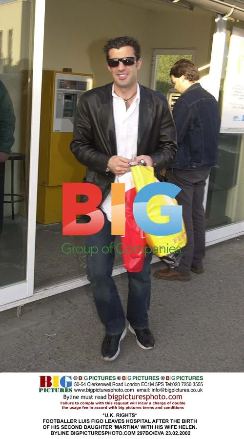 Luis Figo leaves hospital after birth of daughter