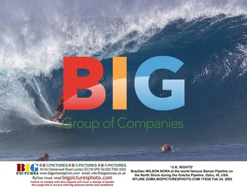WILSON NORA at Banzai Pipeline, Oahu