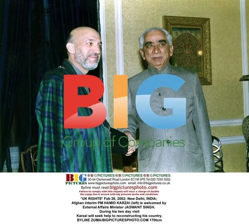 Karzai Welcomed by Indian Minister in New Delhi