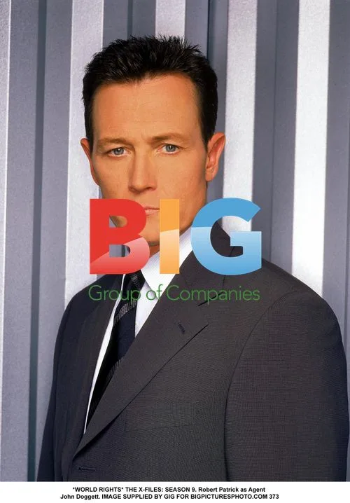 Robert Patrick as Agent John Doggett in The X-Files