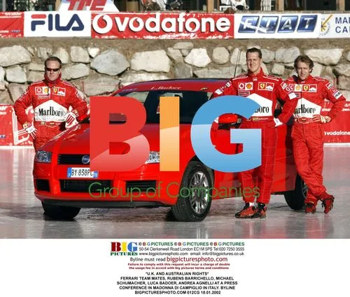 Ferrari drivers pose with Stilo Abart