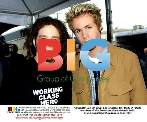 O TOWN at American Music Awards 2002