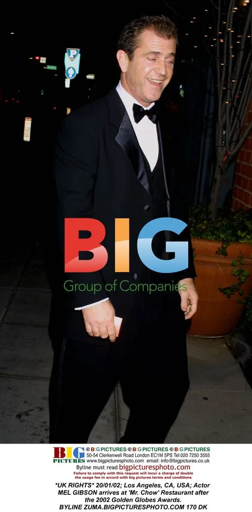 Mel Gibson Arrives at Mr. Chow After Golden Globes