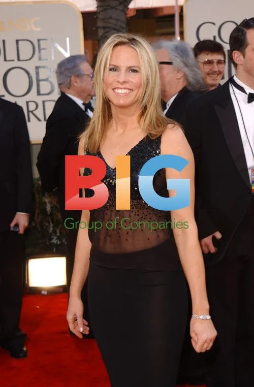 VONDA SHEPARD at 59th Golden Globe Awards