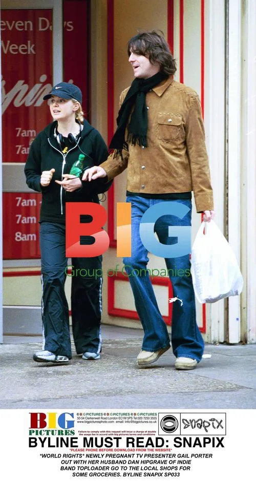 Gail Porter and Dan Hipgrave out shopping