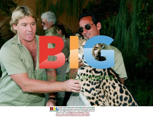 Steve Irwin at 'Crocodile Hunter' premiere