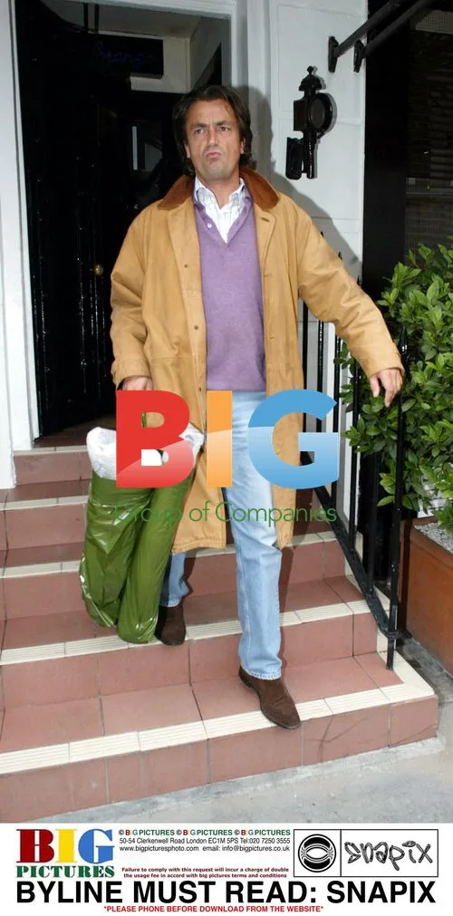 Henri Leconte leaves London restaurant