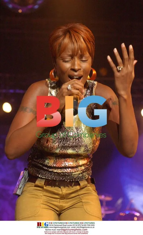 Mary J. Blige performs at Essence Music Festival