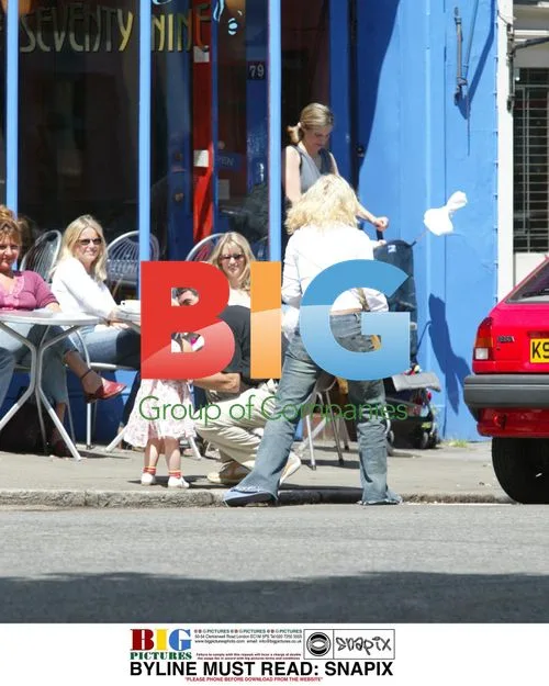 Noel Gallagher's daughter Anais out with family