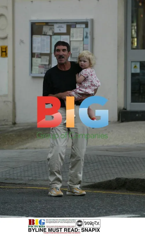 Noel Gallagher's Daughter Anais Out with Family