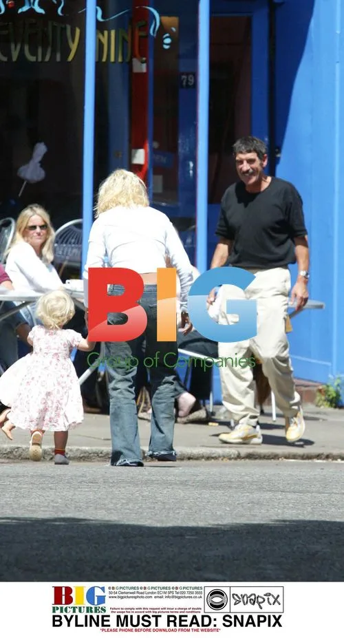Noel Gallagher's Daughter Anais with Family