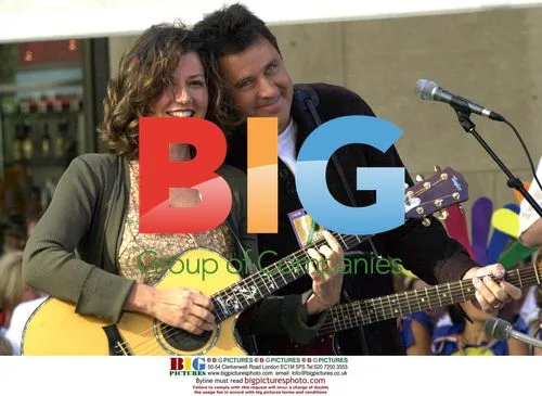 Amy Grant and Vince Gill perform on Today Show