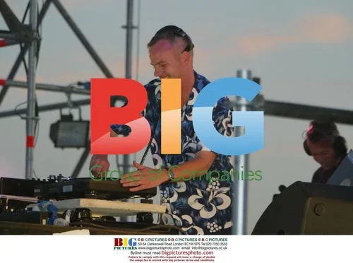 DJ FAT BOY SLIM Performs for Fans in Brighton