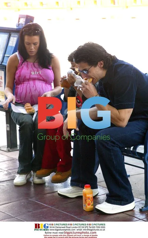 Antonio Sabato Jr. Eats Doughnuts with Family