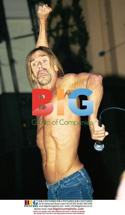 Iggy Pop Performs Topless at Brixton
