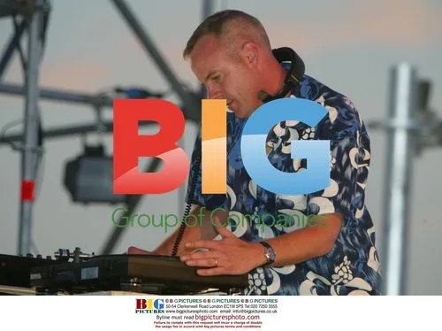 DJ FAT BOY SLIM Performs in Brighton