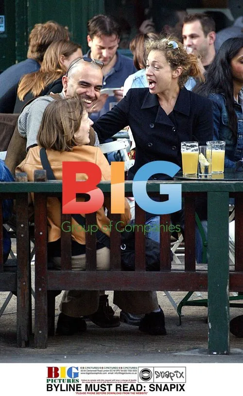 Alex Kingston enjoys pub drink with husband