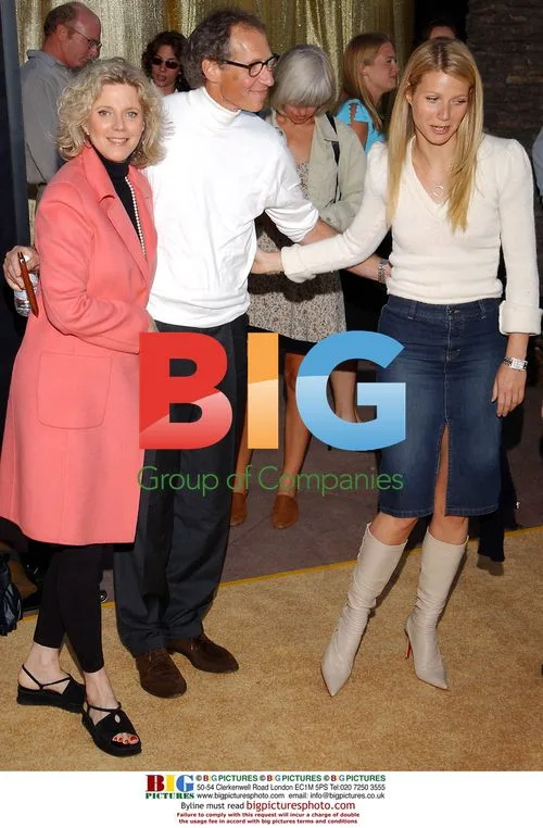 Gwyneth Paltrow at "Austin Powers" premiere