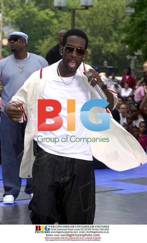 BoyzIIMen Perform on CBS Early Show