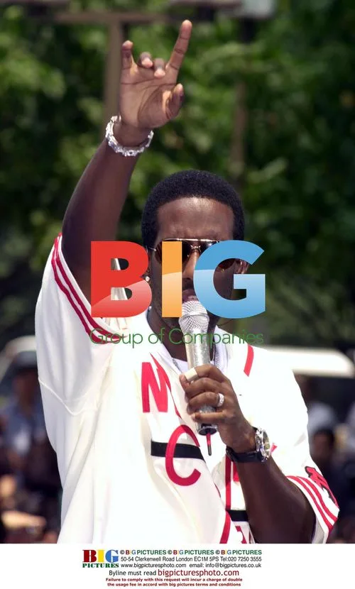 BoyzIIMen perform on CBS Early Show