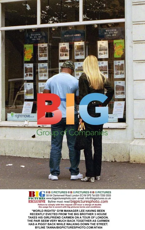 Gym Manager Lee Tours London With Girlfriend