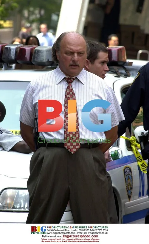Dennis Franz on set of NYPD Blue
