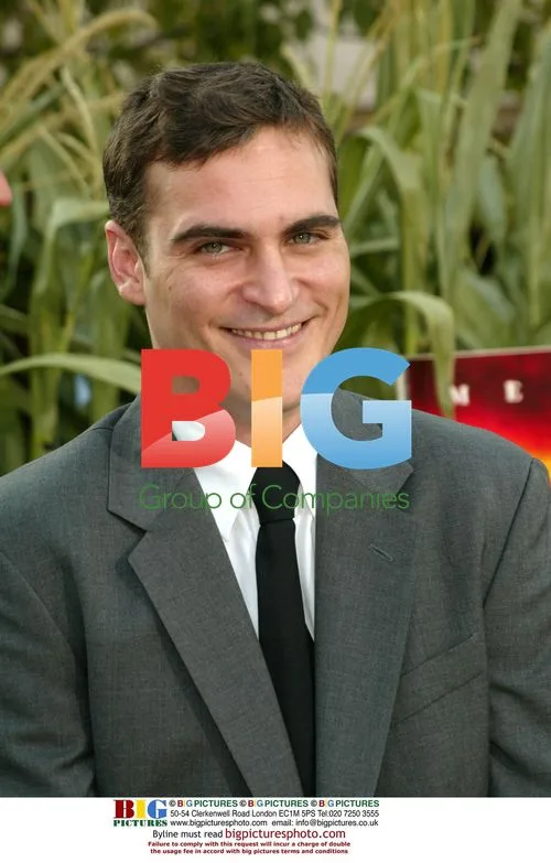 Joaquin Phoenix at "Signs" Premiere