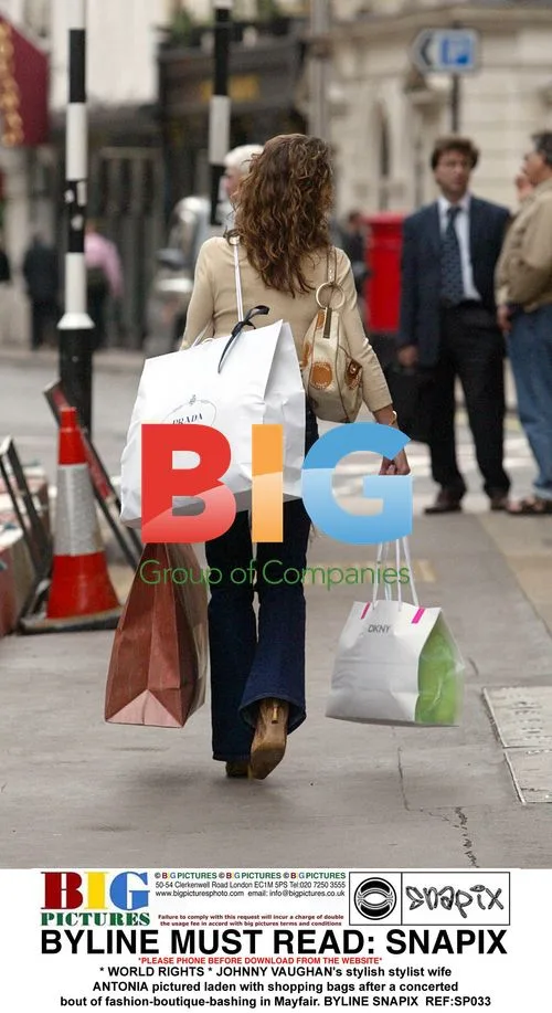 Johnny Vaughan's wife Antonia shopping in Mayfair