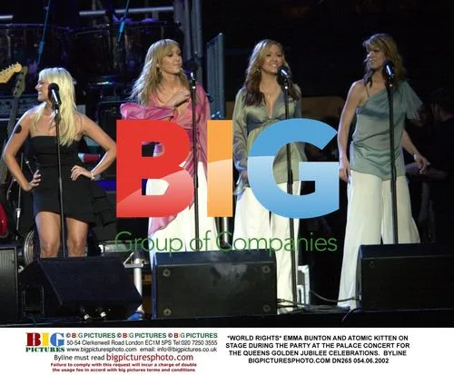 EMMA BUNTON AND ATOMIC KITTEN PERFORM AT PARTY AT THE PALACE