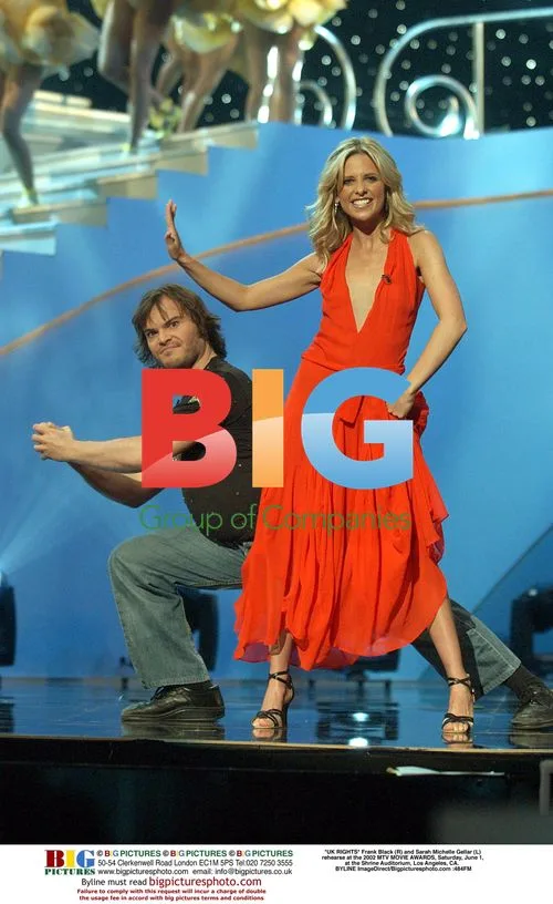 Frank Black and Sarah Michelle Gellar rehearse at 2002 MTV Movie Awards