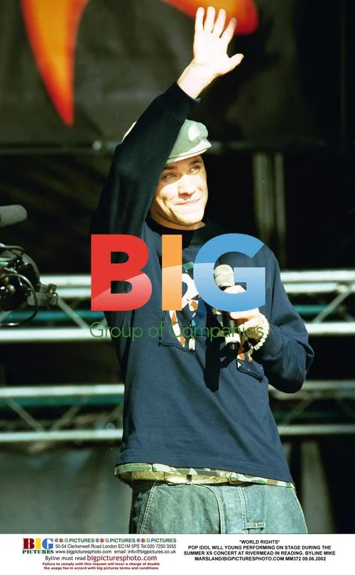 Pop Idol Will Young Performing on Stage