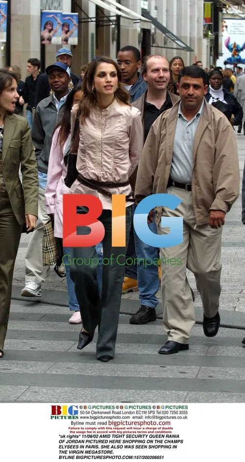 Queen Rania of Jordan Shopping in Paris