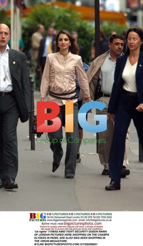 Queen Rania of Jordan Shopping in Paris