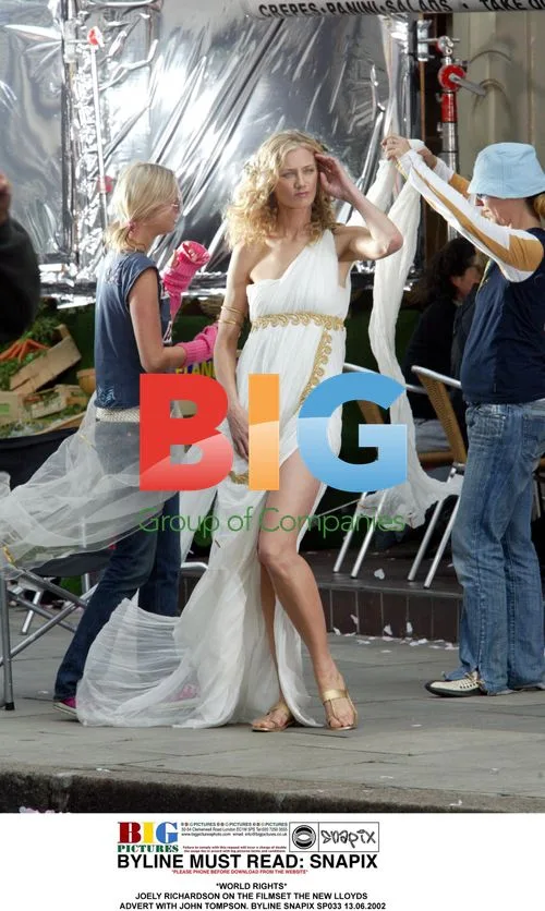 Joely Richardson on Filmset for Lloyds Advert