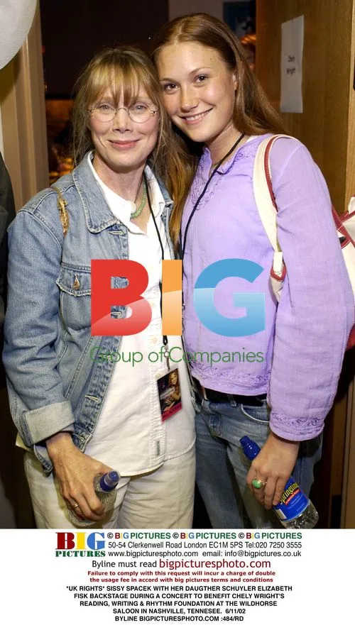 Sissy Spacek with daughter backstage at benefit concert