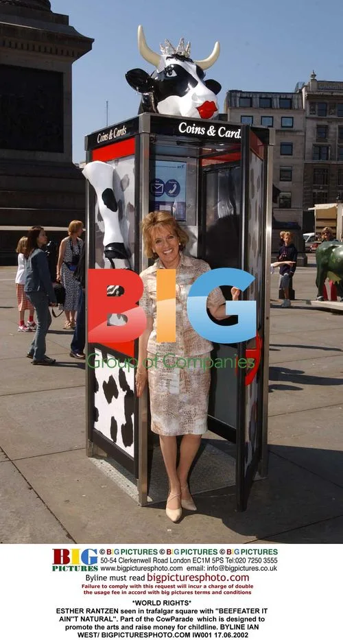 Esther Rantzen with "BEEFEATER IT AIN'T NATURAL" Cow