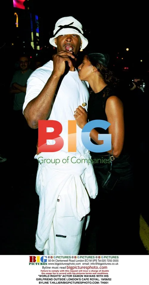 Damon Wayans with girlfriend in London