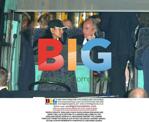 Sven Goran Eriksson and Nancy Dell'Olio return from World Cup