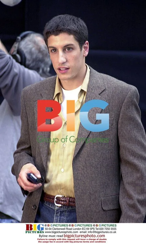 Jason Biggs on set of Woody Allen's 'Anything Else'