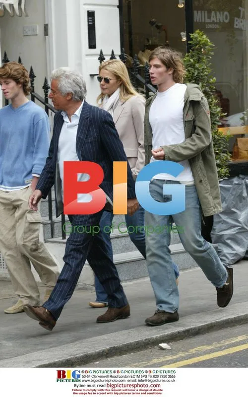 Gwyneth Paltrow and friends out in Knightsbridge