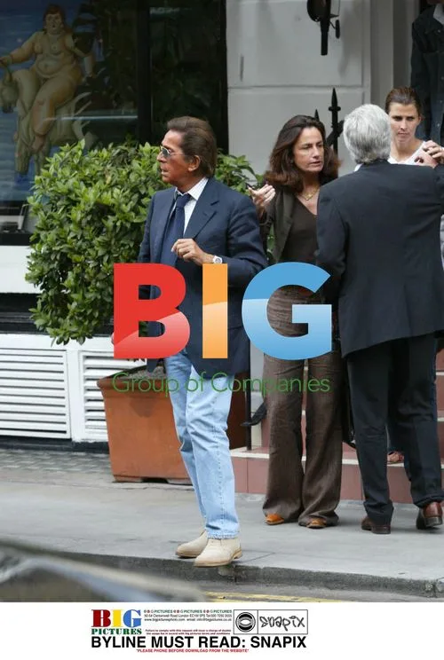 VALENTINO and ROSARIO NADAL leaving London restaurant