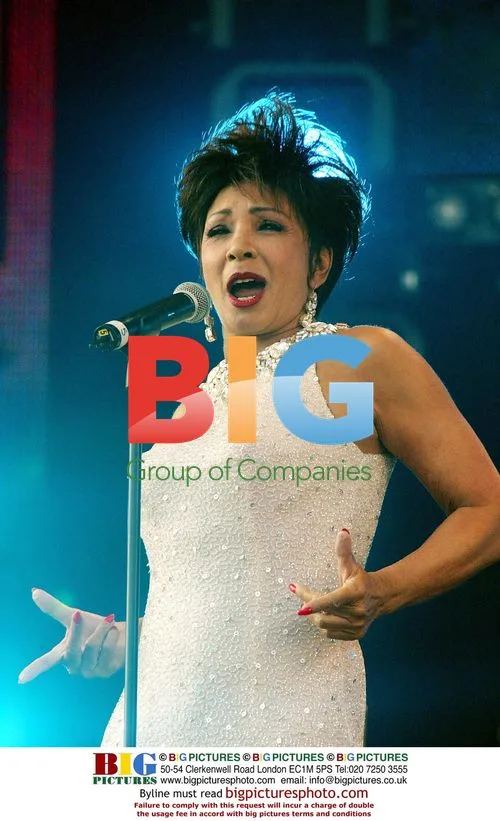 Shirley Bassey Performs at Picnic in the Park
