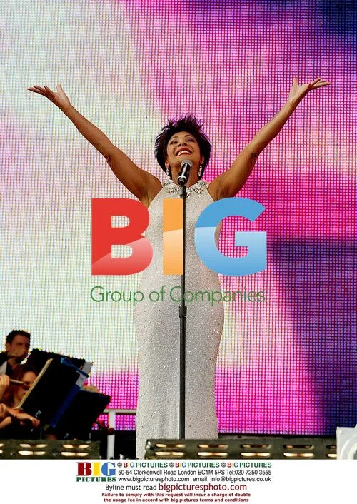 Shirley Bassey Performs at Picnic in the Park