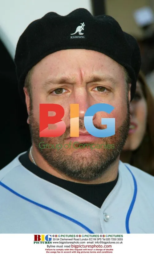 Kevin James at Men In Black 2 Premiere