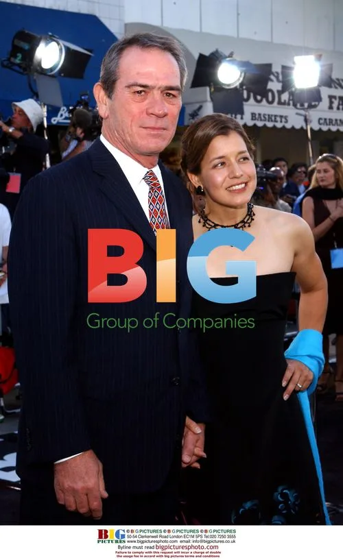 Dawn and Tommy Lee Jones at 'Men in Black II' Premiere